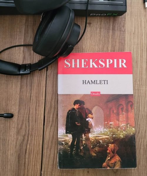 Hamleti-Shekspir